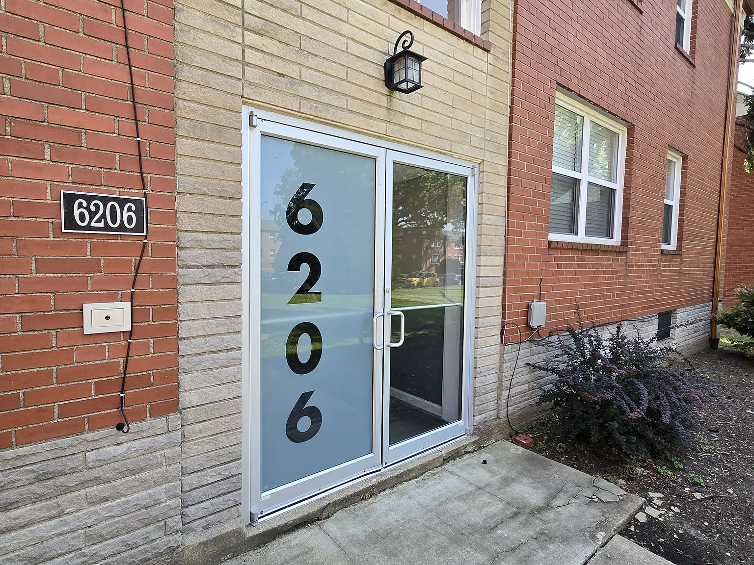 1 bed, $995 — Photo 2