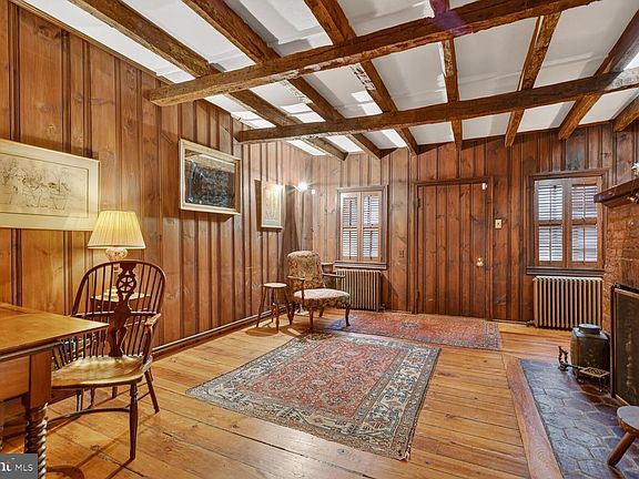 3rd image of 1222 28th St NW