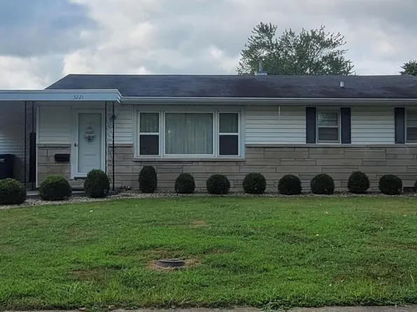 3221 Peach St, Mount Vernon, IL 62864