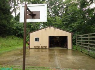 3834 London Hollow Rd NE, Newark, OH 43055