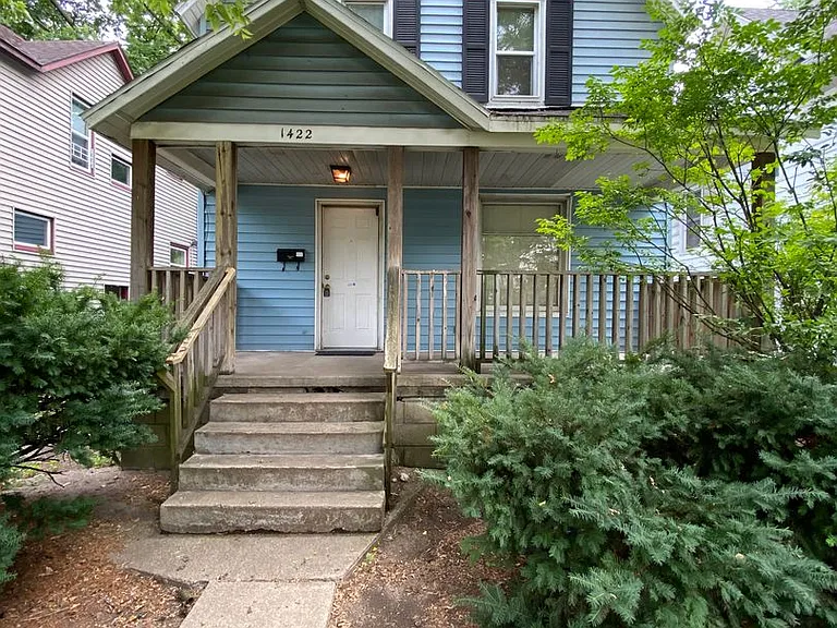 1422 E Stockbridge Ave — Photo 1