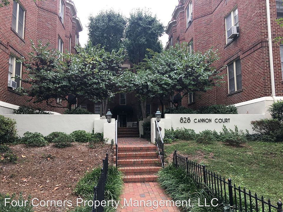 1st image of 828-B3 N Elm St