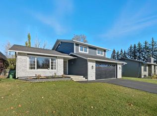 1016 S Mapleglade Dr SE, Calgary, AB T2J 2G6