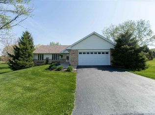 5236 E Bent Tree Ct, Byron, IL 61010