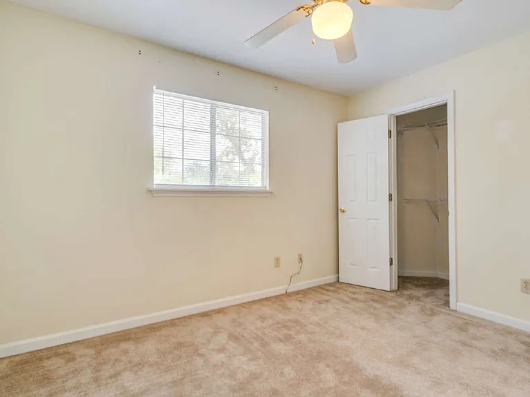 840 W Georgia St #B — Photo 18
