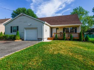 18 Overbrook Rd, Flanders, NJ 07836