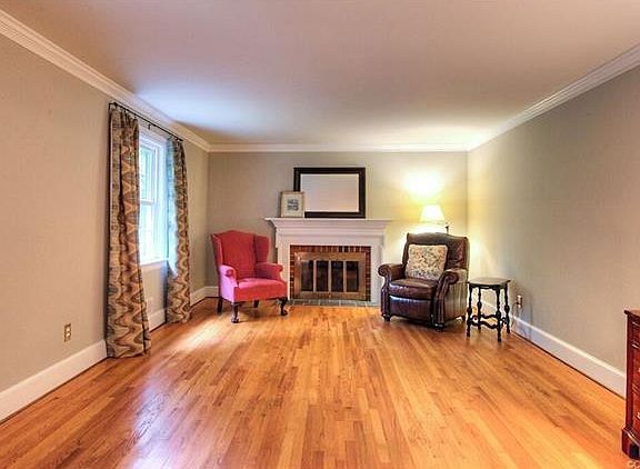 5th image of 621 Mobrey Dr