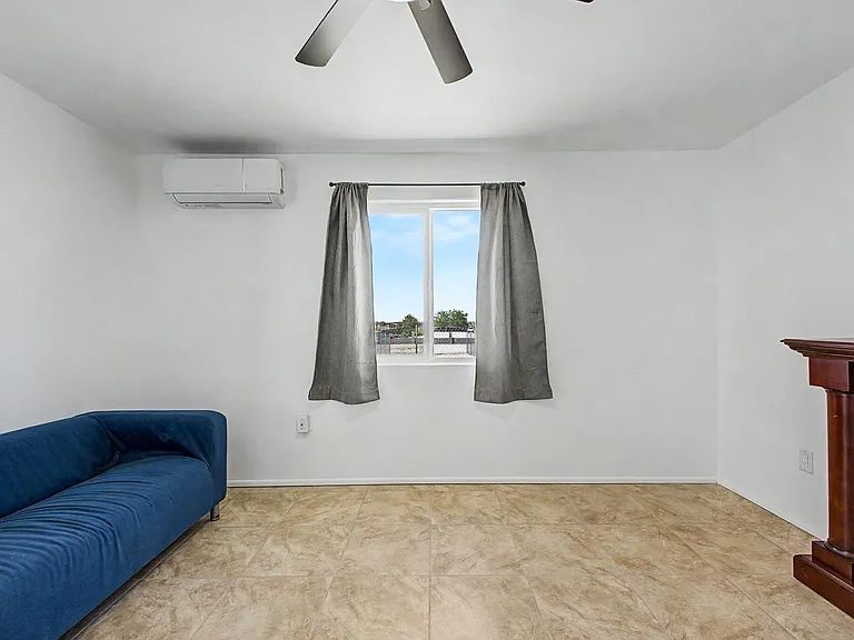 34233 W Sahuaro St — Photo 20