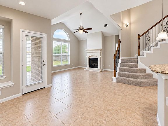 4th image of 11014 Royale Ridge Ln