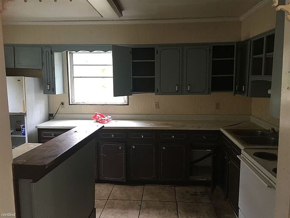 3rd image of 5660 Fulton Mill Rd