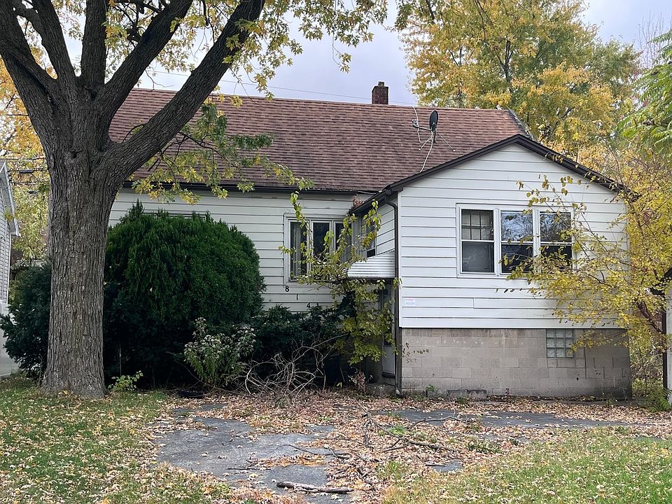 1st image of 814 Greenbay Ave