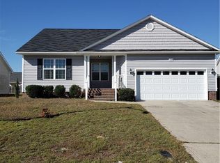 2208 Cliff Swallow Dr, Fayetteville, NC 28306