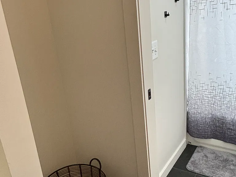 990 McDaniel St SW — Photo 31