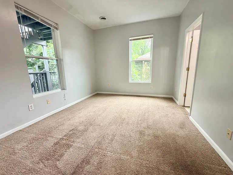 3254 Berwyn Pl — Photo 5