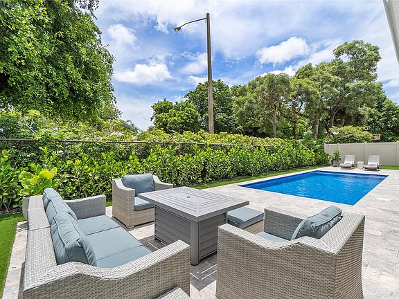5th image of 6410 NW 44th Avenue
