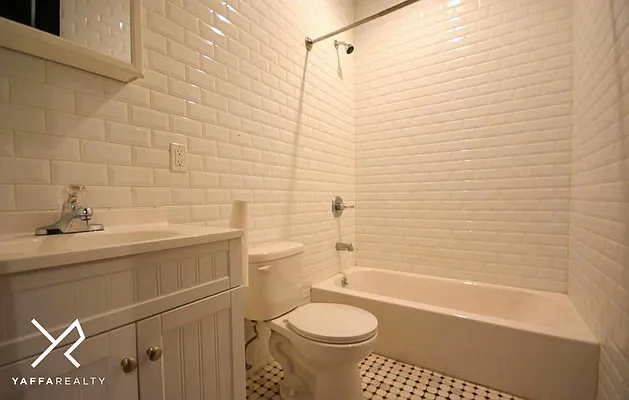 Rented by Yaffa Realty LLC | media 20