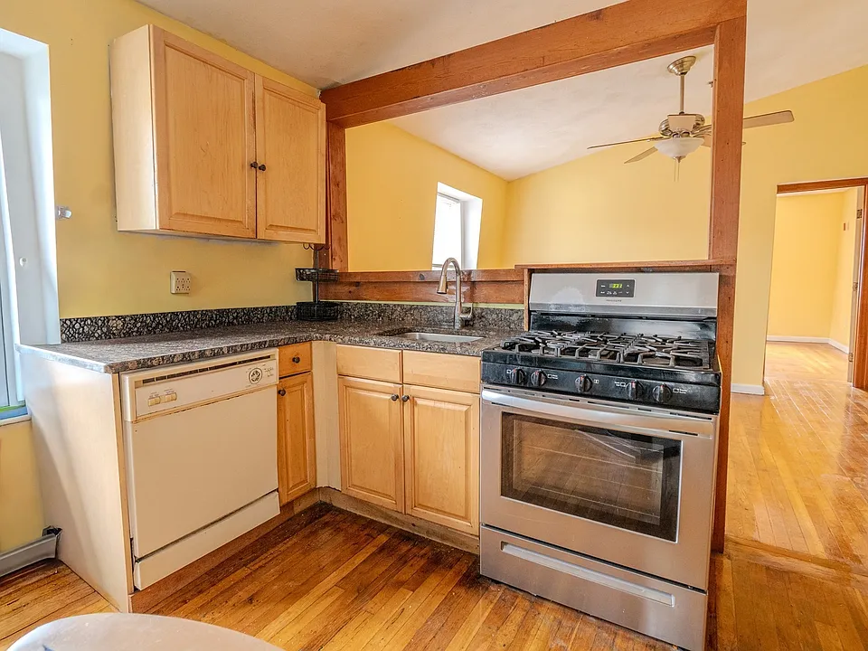 45 Tudor St #9