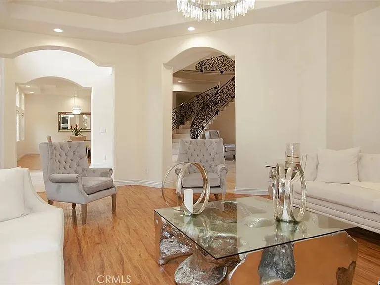 10062 Valley Circle Blvd — Photo 24