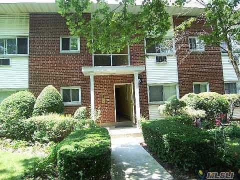Bright, Sunny 1st floor unit