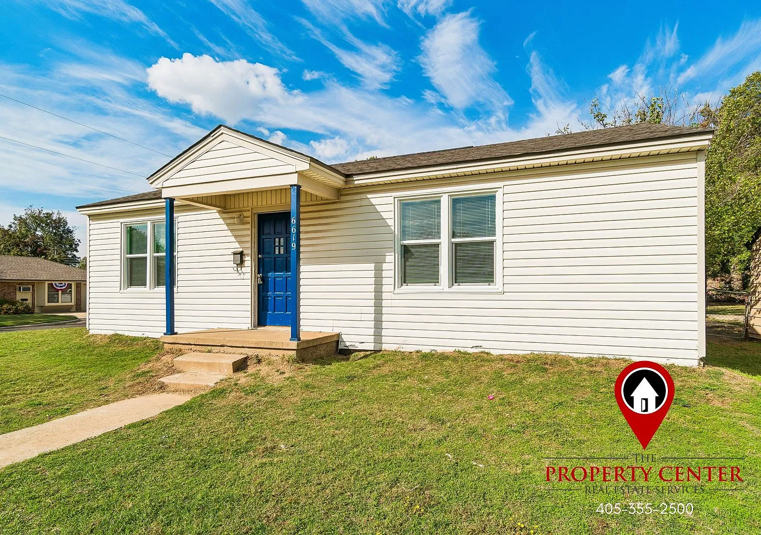 Welcome to the Bethany 2 Bedroom, a charming home nestled in the heart of Bethany, OK! — Photo 2