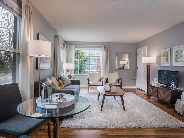 5418 SE Milwaukie Ave — Photo 2