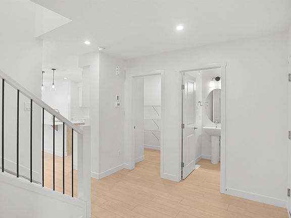 4th image of 1820 188th St NW