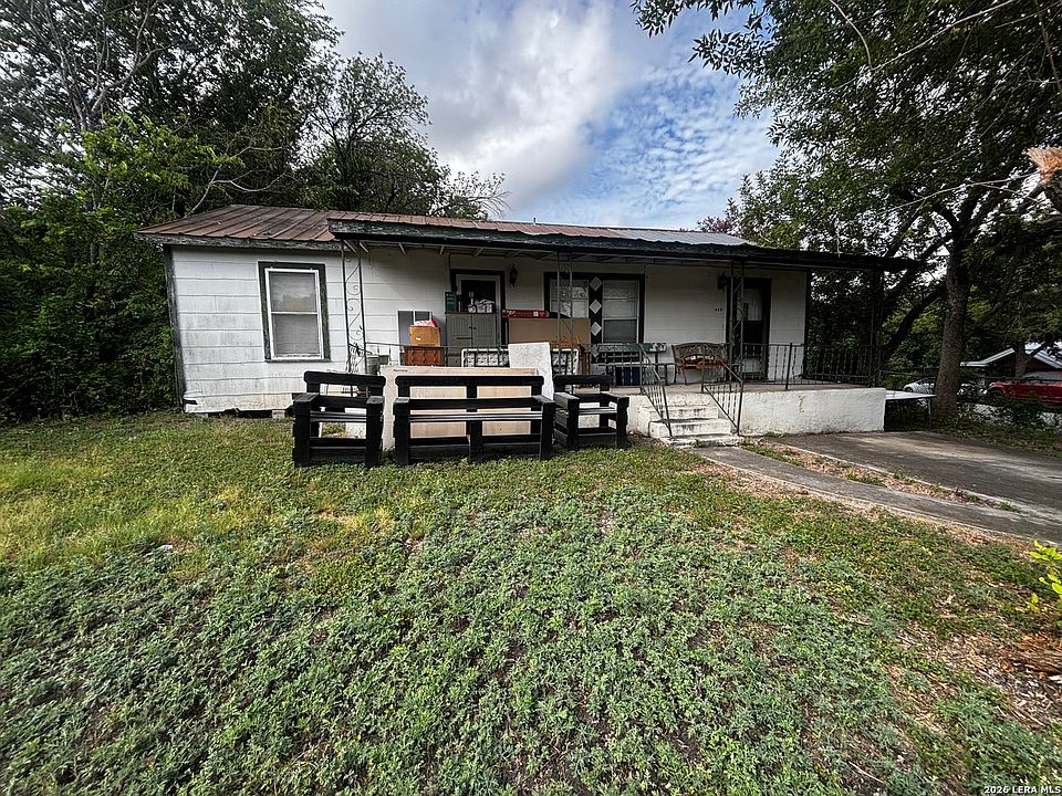 1st image of 406 S LIVE OAK AVE
