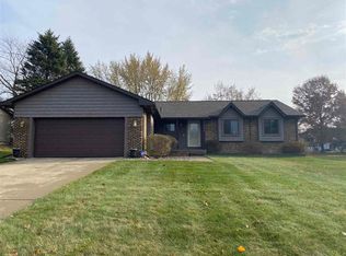 9057 Orchard View Dr, Grand Blanc, MI 48439