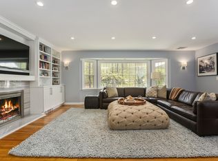 37 Glenwood Rd, Weston, CT 06883