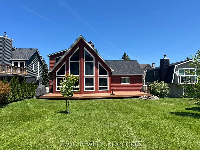112 Carmichael Cres — Photo 28