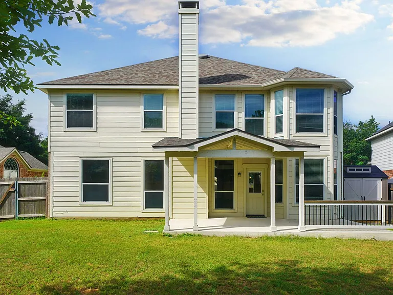 4736 Green Bluff Dr — Photo 51