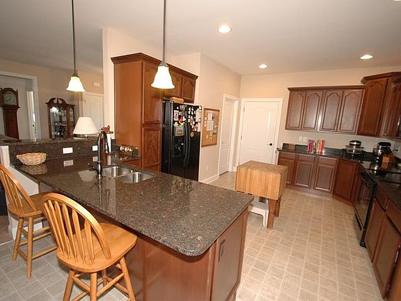 5th image of 13236 Sunland Dr