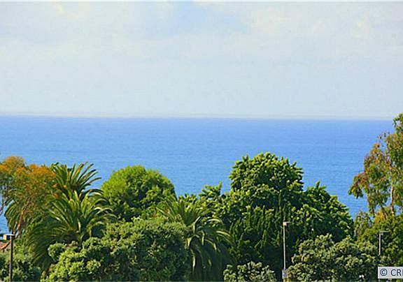 3rd image of 21451 Ocean Vista Dr