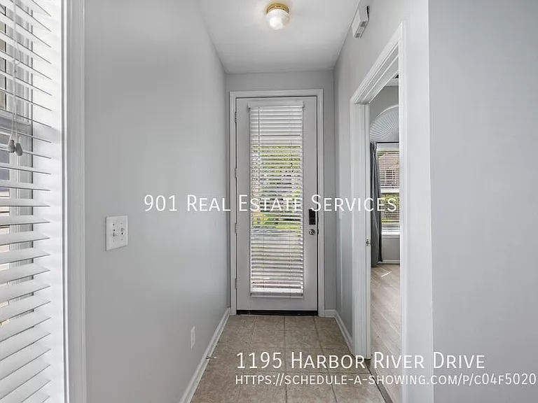 1195 Harbor River Dr — Photo 5