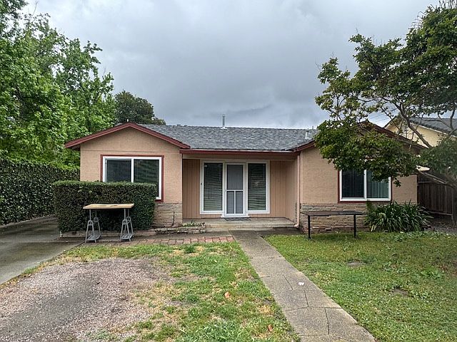 1st image of 42281 Osgood Rd