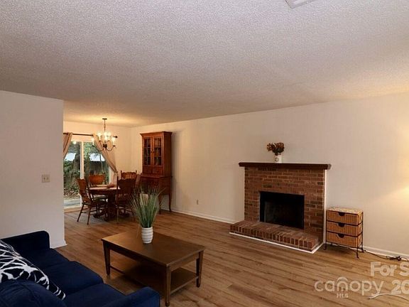 5th image of 8901 Mackenzie Ct