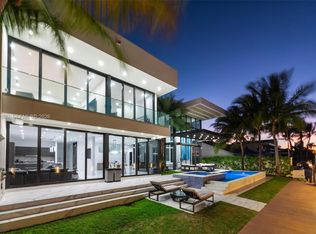 3367 NE 168th St, North Miami Beach, FL 33160