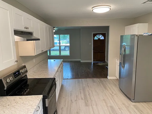 141 S Carroll St — Photo 6