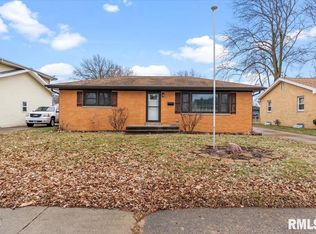 44 Friars Ln, Springfield, IL 62704