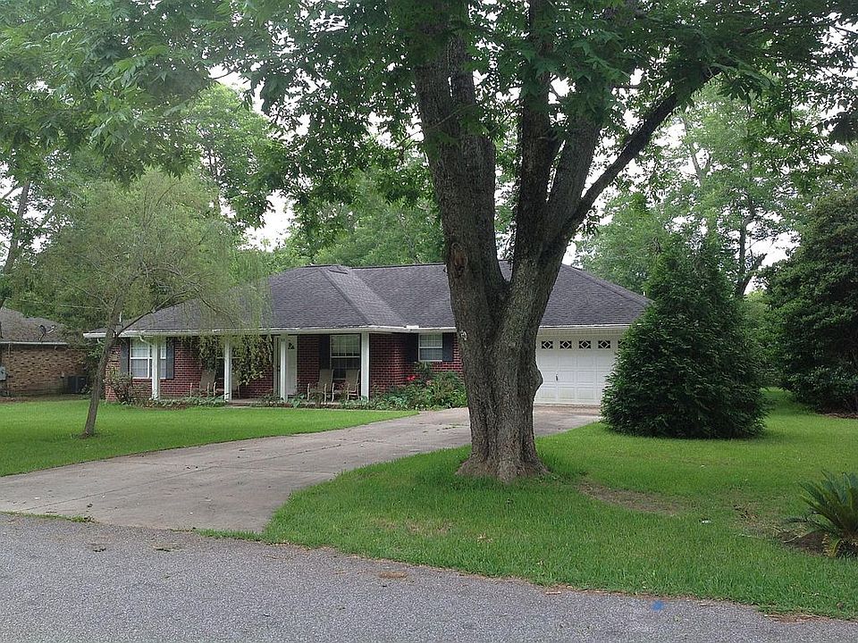 Exterior from the front