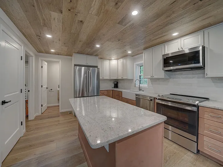 1678 Windemere Ln — Photo 16