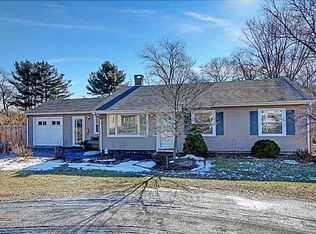 620 County Rd, Barrington, RI 02806