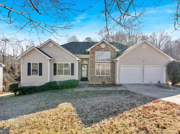 10944 Knotty Pine Pl, Hampton, GA 30228