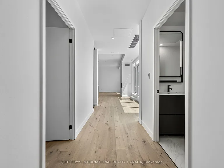 1050 Eastern Ave #Penthouse 1701 — Photo 9