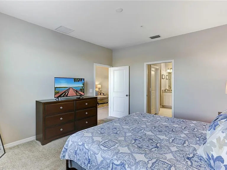 9433 Benvenuto Ct #201 — Photo 13