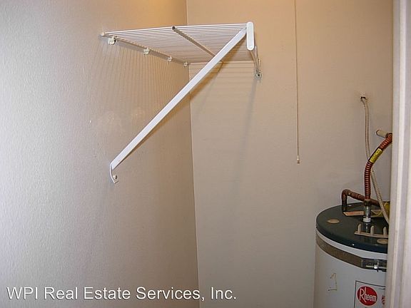 4th image of 530 Melrose Ave E 609 #609