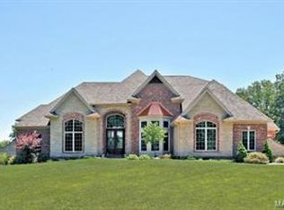 716 Crown Pointe Farms, Defiance, MO 63341