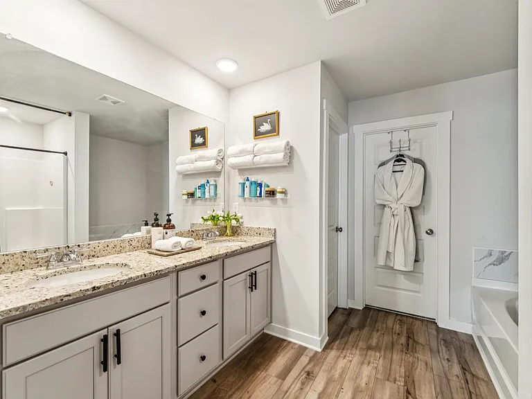 501 Polo Way — Photo 23