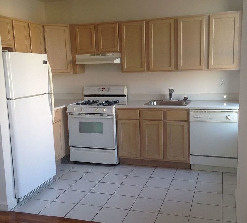 2nd image of 514 Bay Ridge Pkwy APT 2B