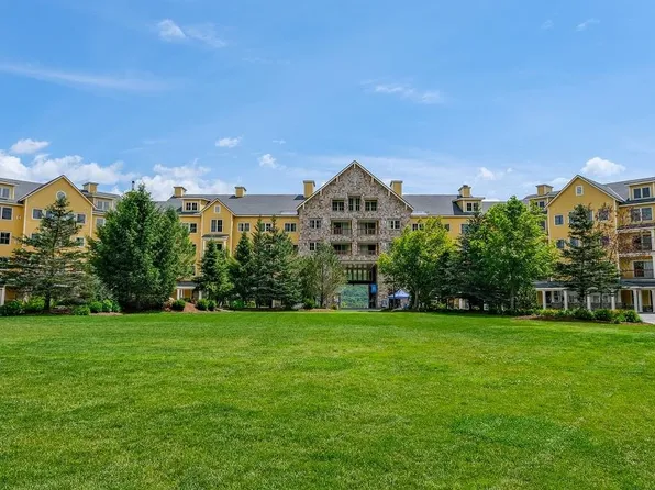 322 Jacksons Gore Rd, Ludlow, VT 05149